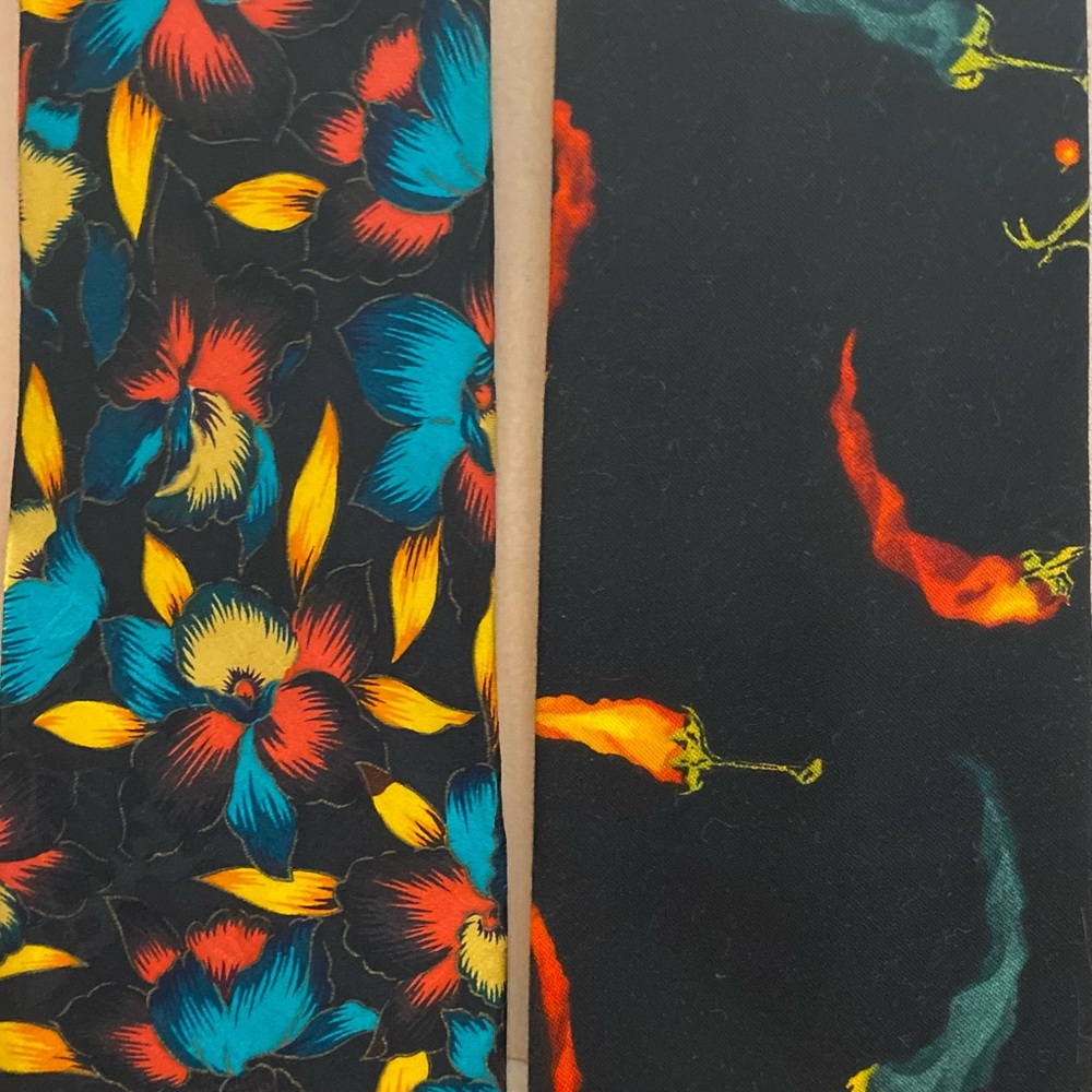 2 festive vintage men’s ties